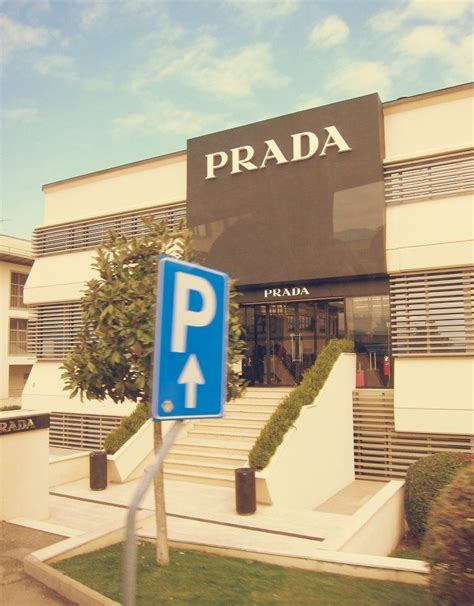 prada and gucci outlet florence|prada outlet stores.